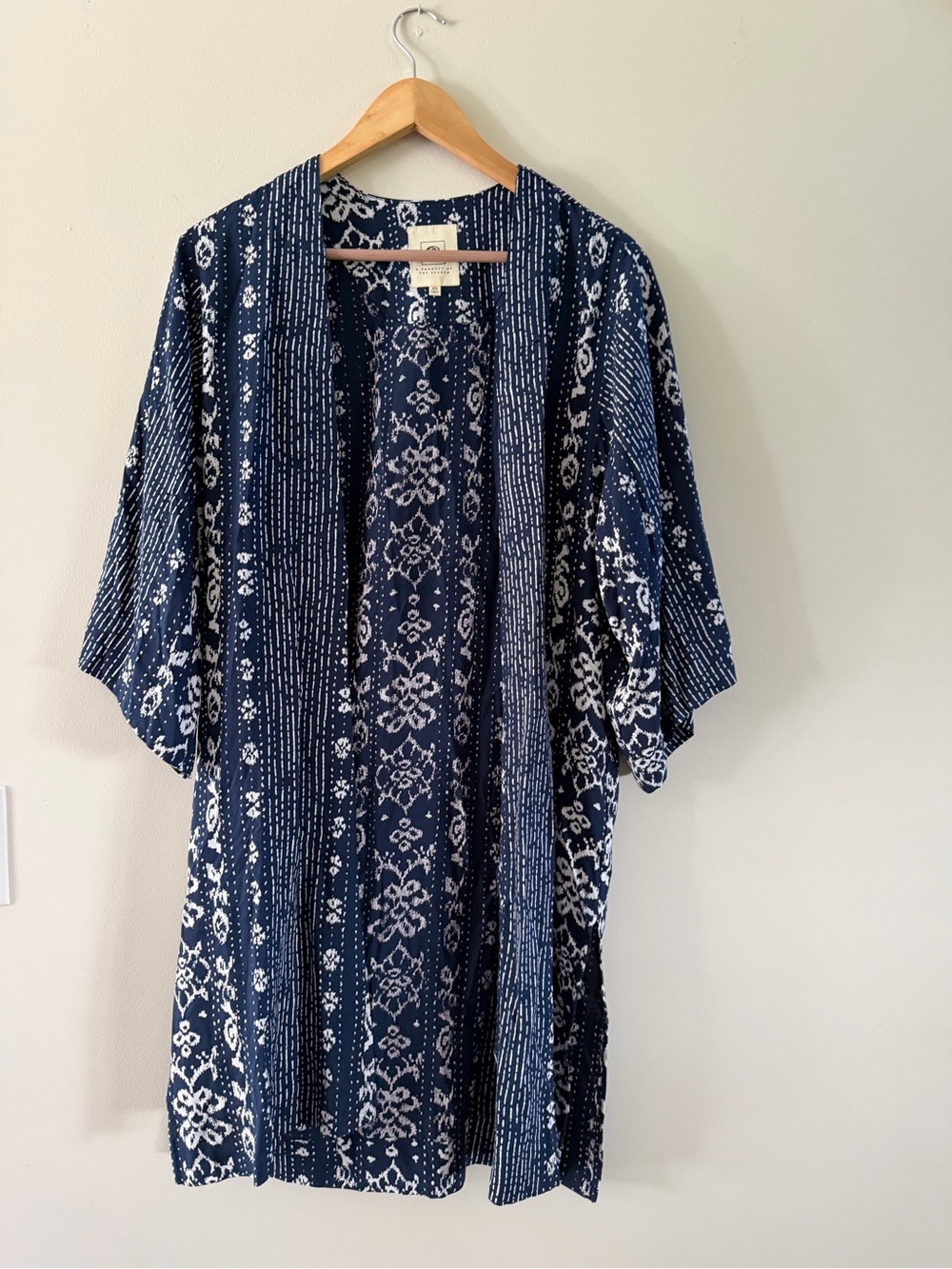 Rip Curl Navy and White Abstract Print Cover-Up Xs oversized